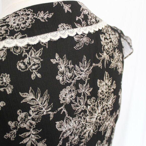 90s Ann Talyor Loft Floral V-Neck Short Sleeve Blouse - 0, black & white - Picture 5 of 7
